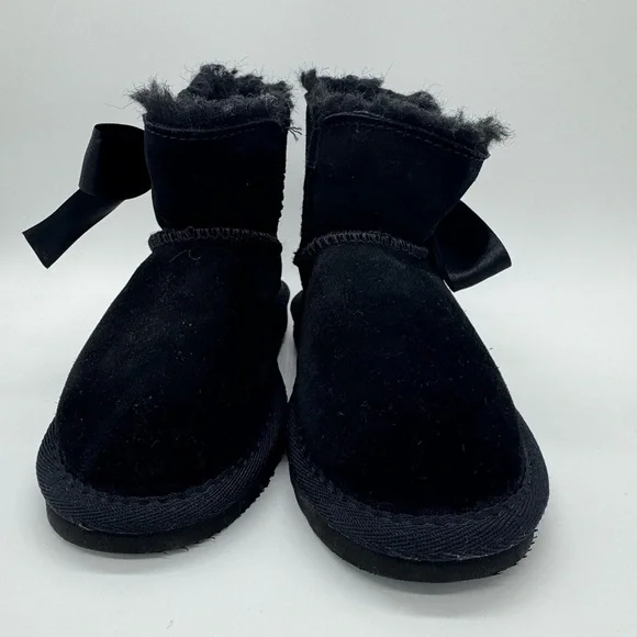 PAWZ Black Suede Boots with Ribbon Girls Size 10 Kids Bearpaw NEW - Picture 5 of 6